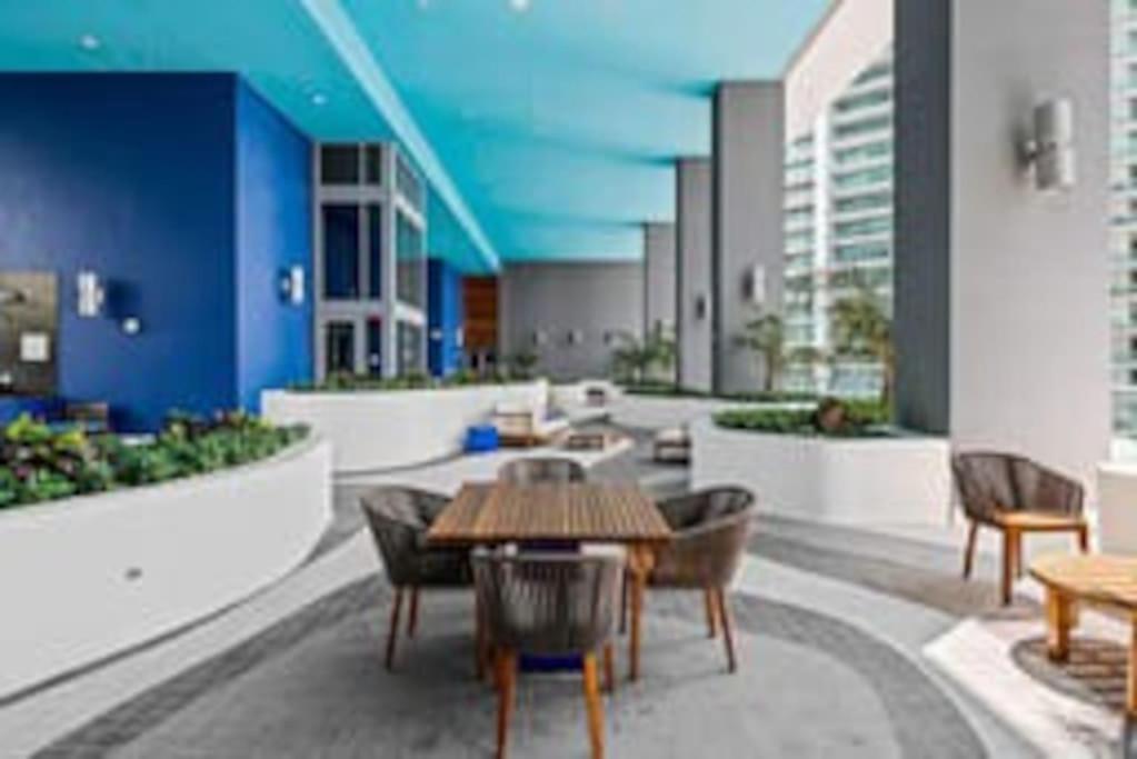 Casa Brickell - Chic 1 Bd In Brickell Daire Miami Dış mekan fotoğraf
